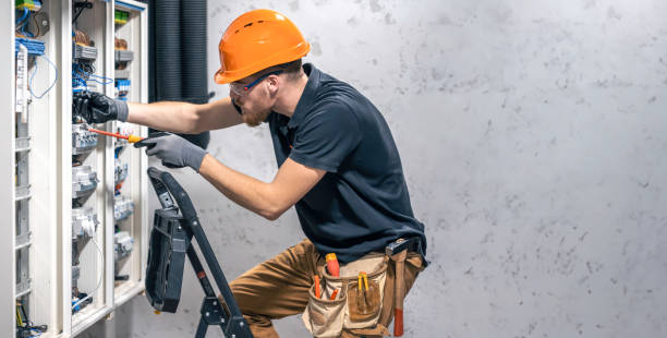 Best Circuit Breaker Repair  in Umatilla, FL